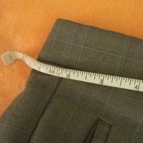 2 piece styled in ITALY Suit - Picture 4 of 10